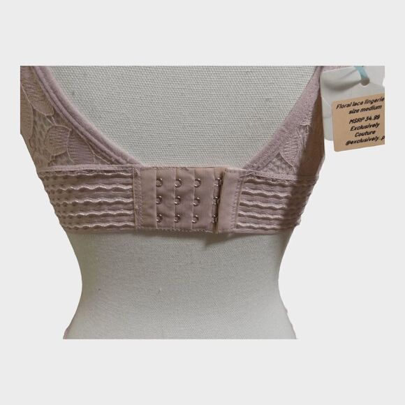 Boutique Soft Romantic All Over Lace 2 Piece Lingerie Set M - Picture 6 of 10